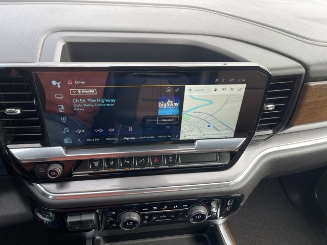 Used 2024 Chevrolet Silverado 3500 High Country image 17