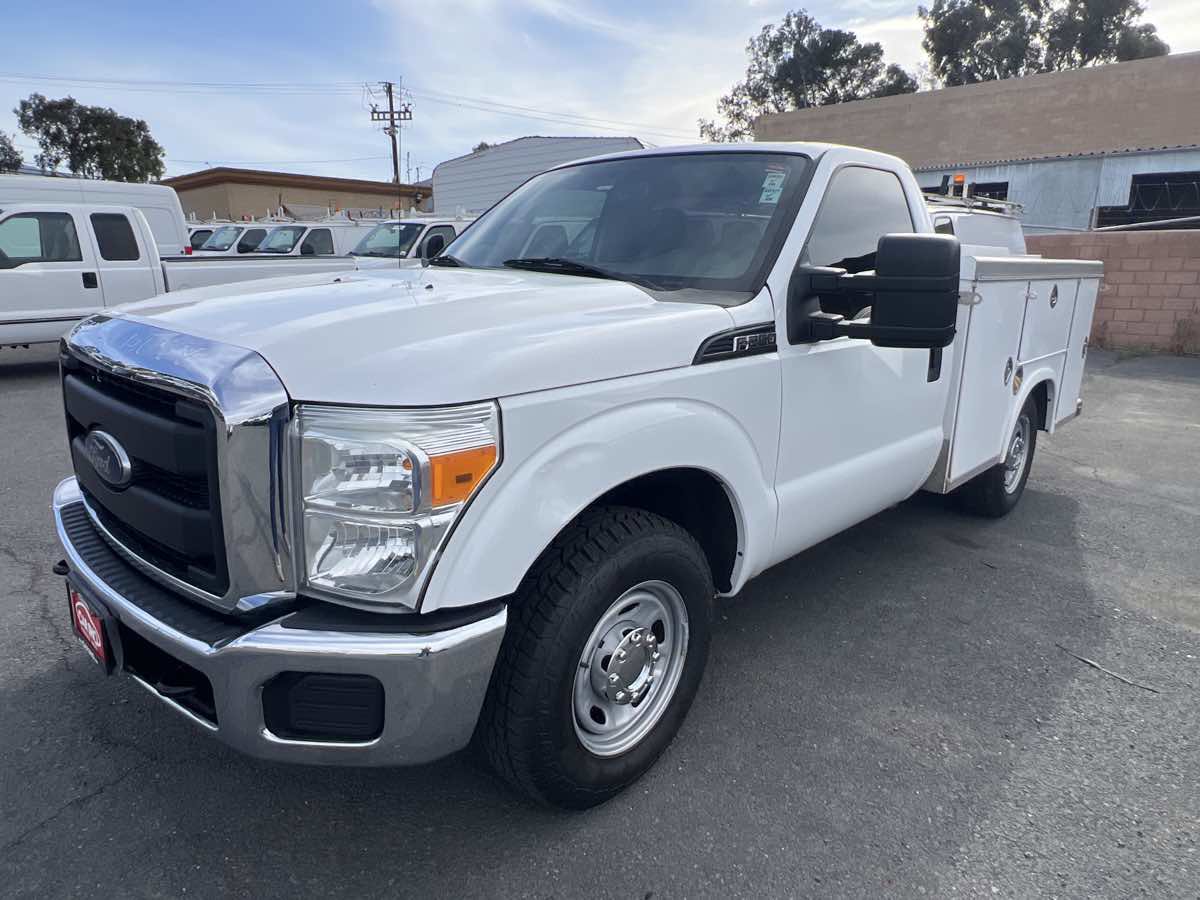 Used 2016 Ford F250 XL w/ XL Appearance Package RWD image 2