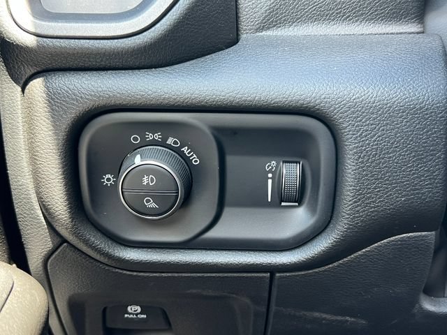 Used 2025 RAM 1500 Tradesman w/ Night Edition AWD/4WD image 19
