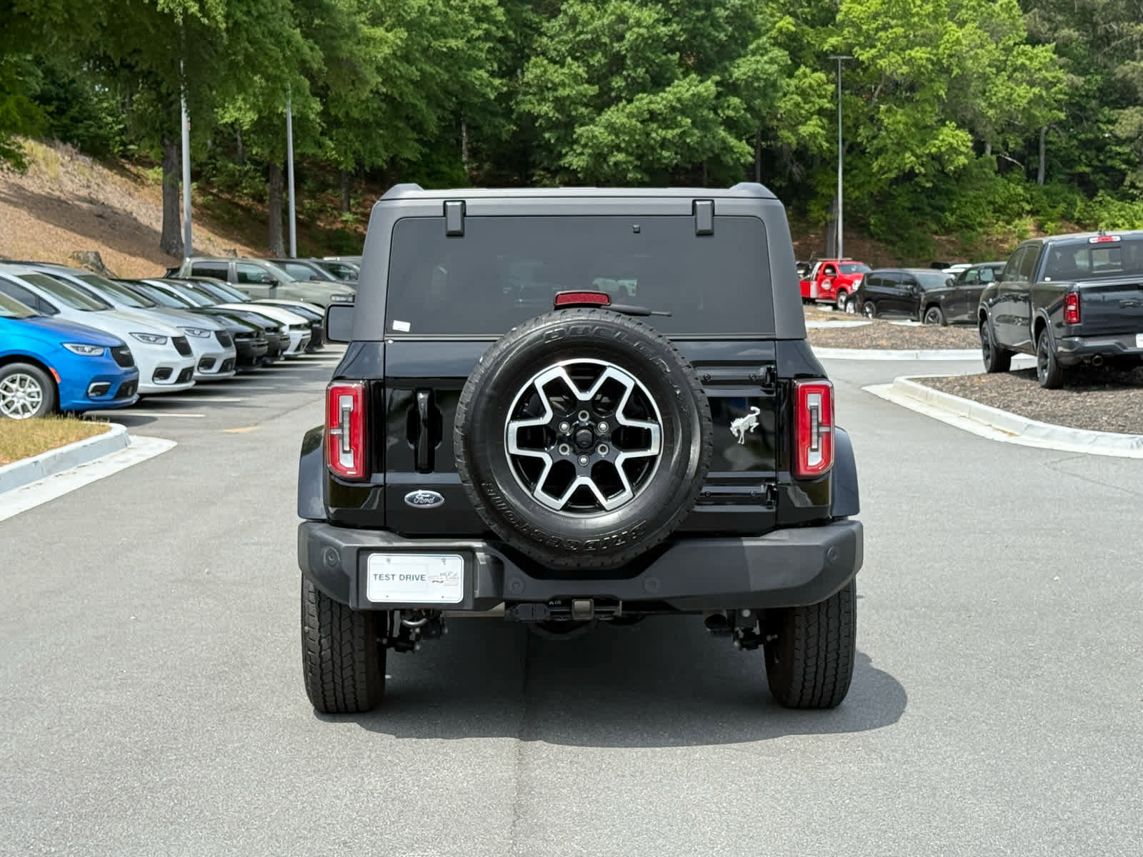 Used 2024 Ford Bronco Outer Banks image 4