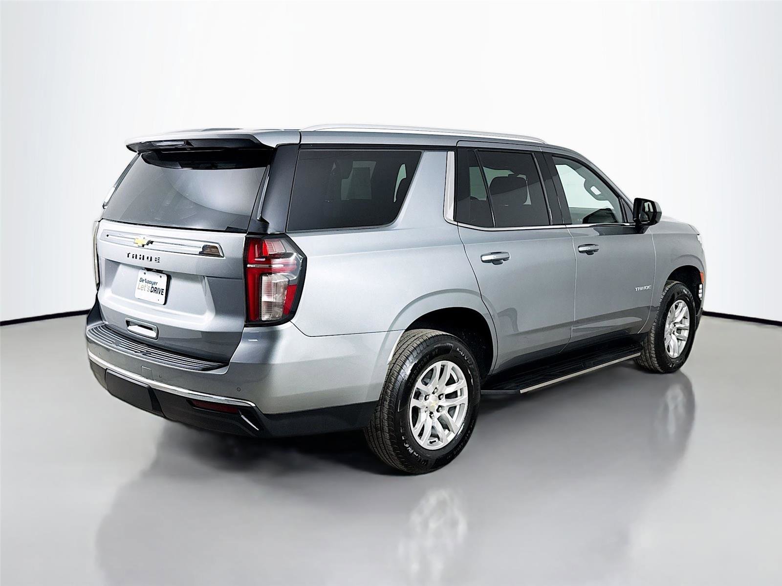 Used 2023 Chevrolet Tahoe LS AWD/4WD image 9