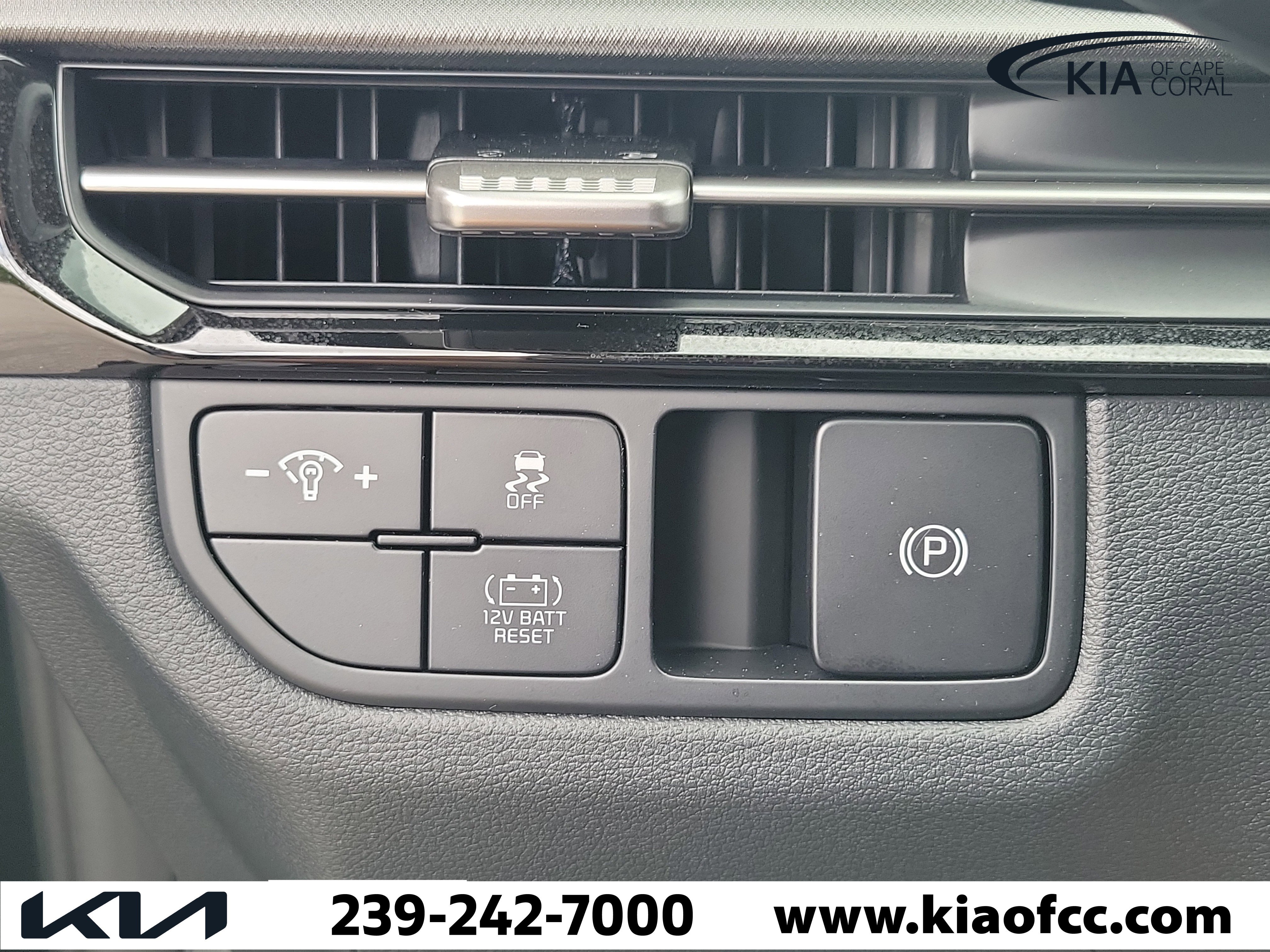 New 2026 Kia Sportage LX image 22