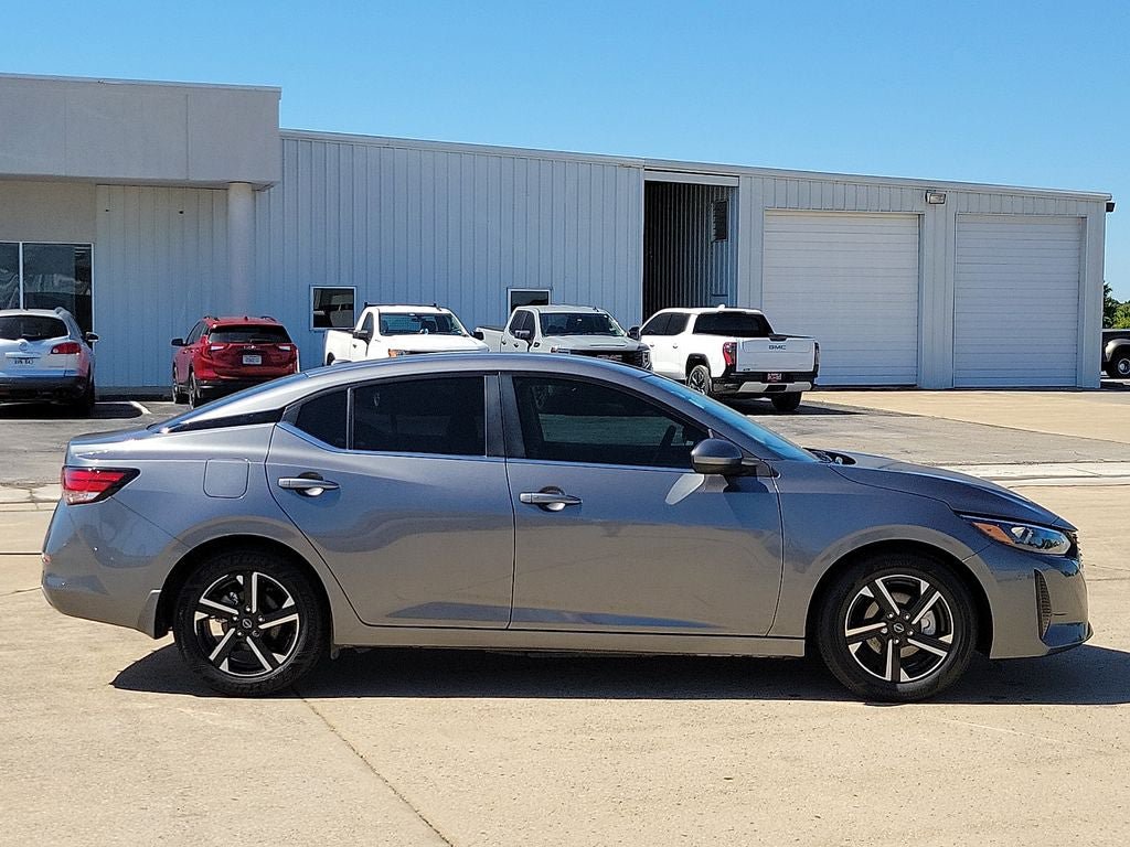 Used 2025 Nissan Sentra SV FWD image 6