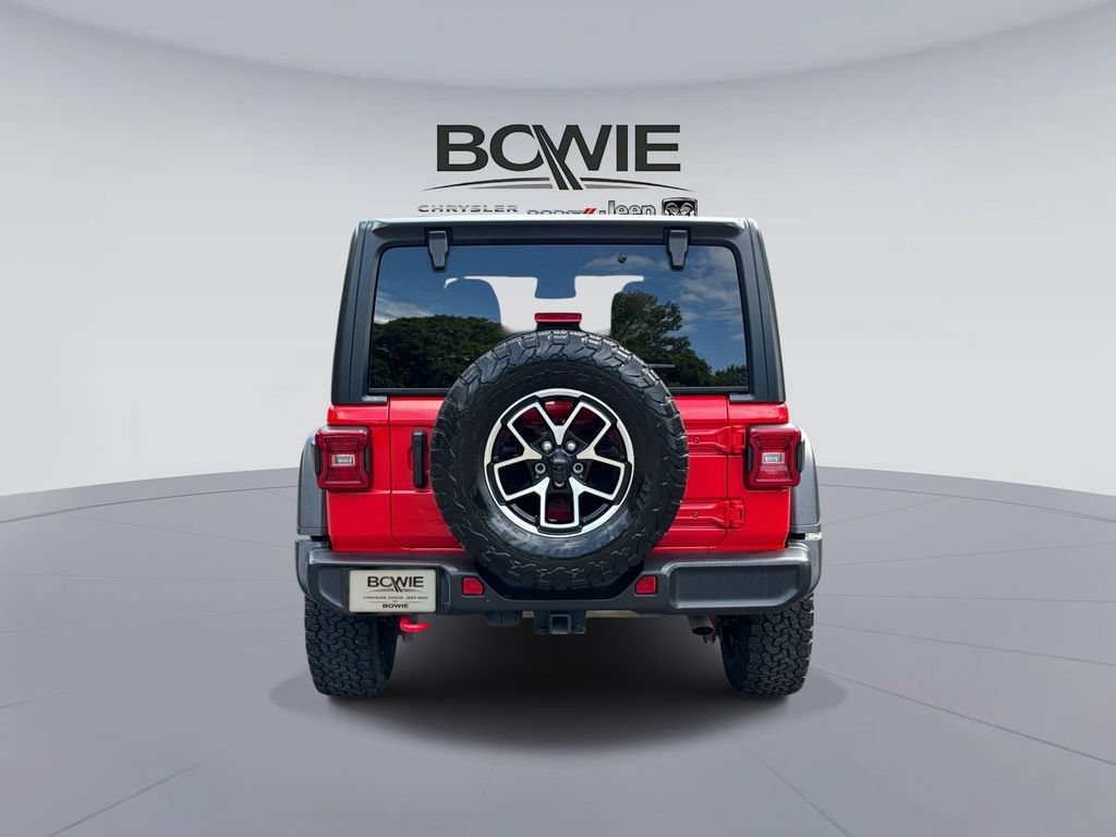 Used 2024 Jeep Wrangler Unlimited Rubicon AWD/4WD image 3