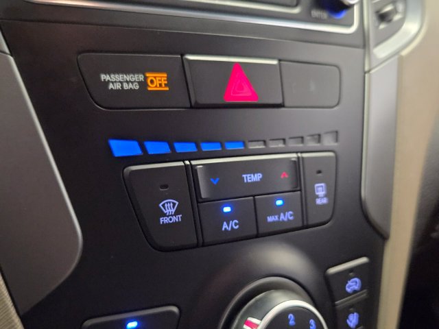 Used 2017 Hyundai Santa Fe Sport FWD image 24