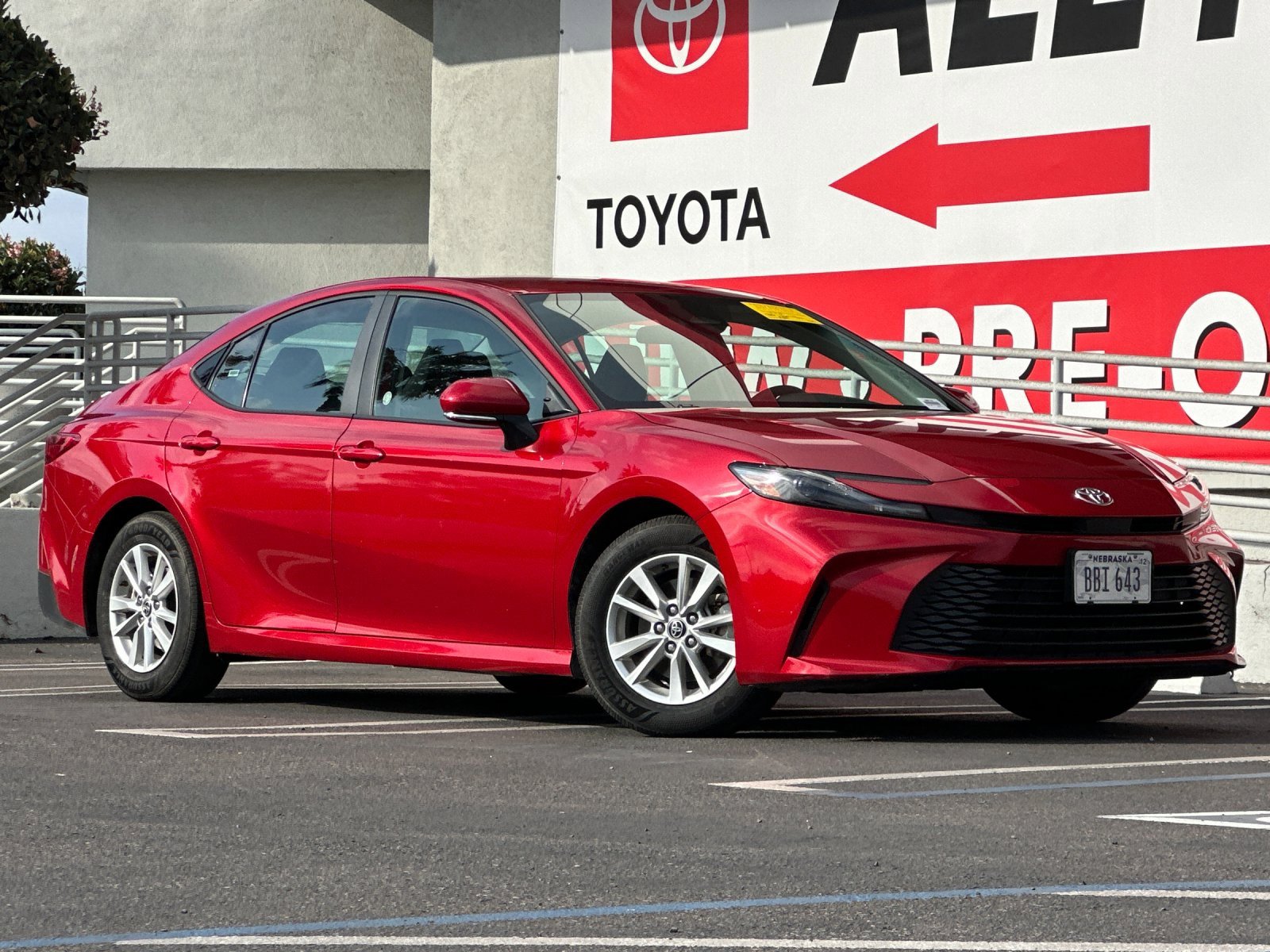 Used 2025 Toyota Camry LE image 8