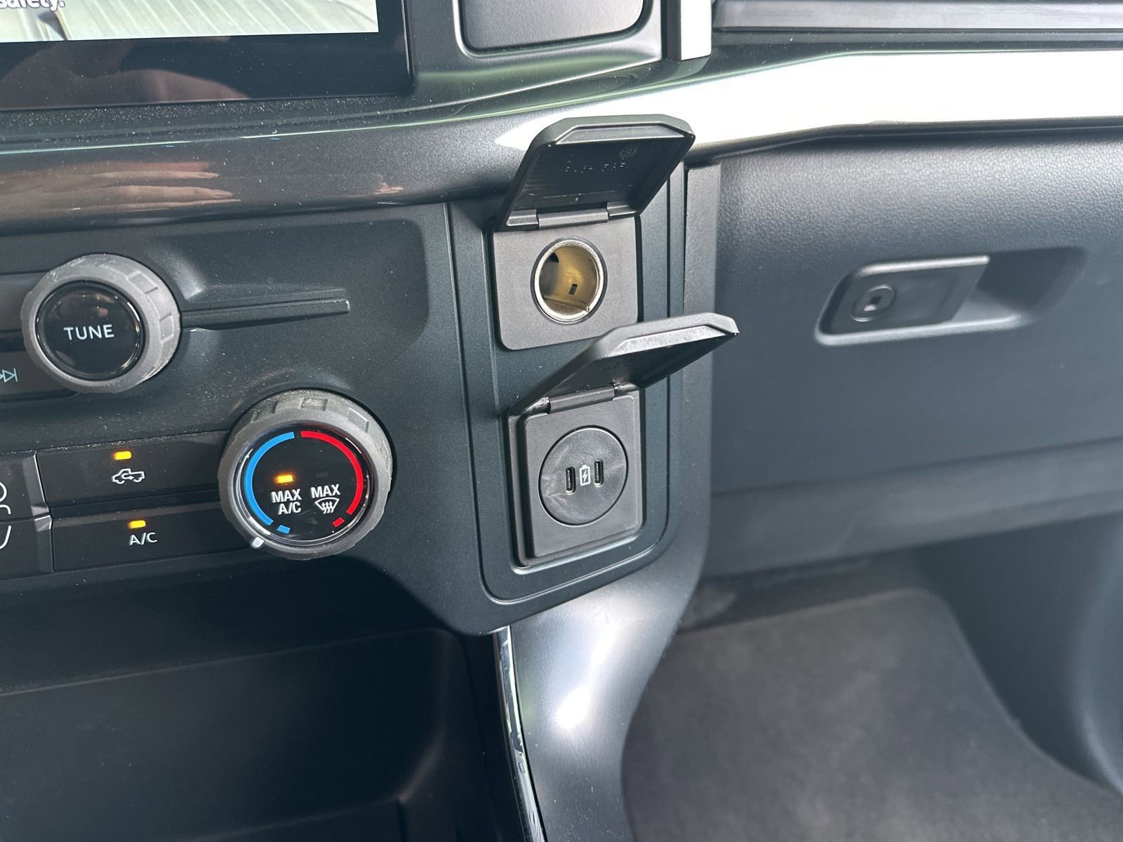 Used 2025 Ford F150 STX w/ Equipment Group 200A image 30