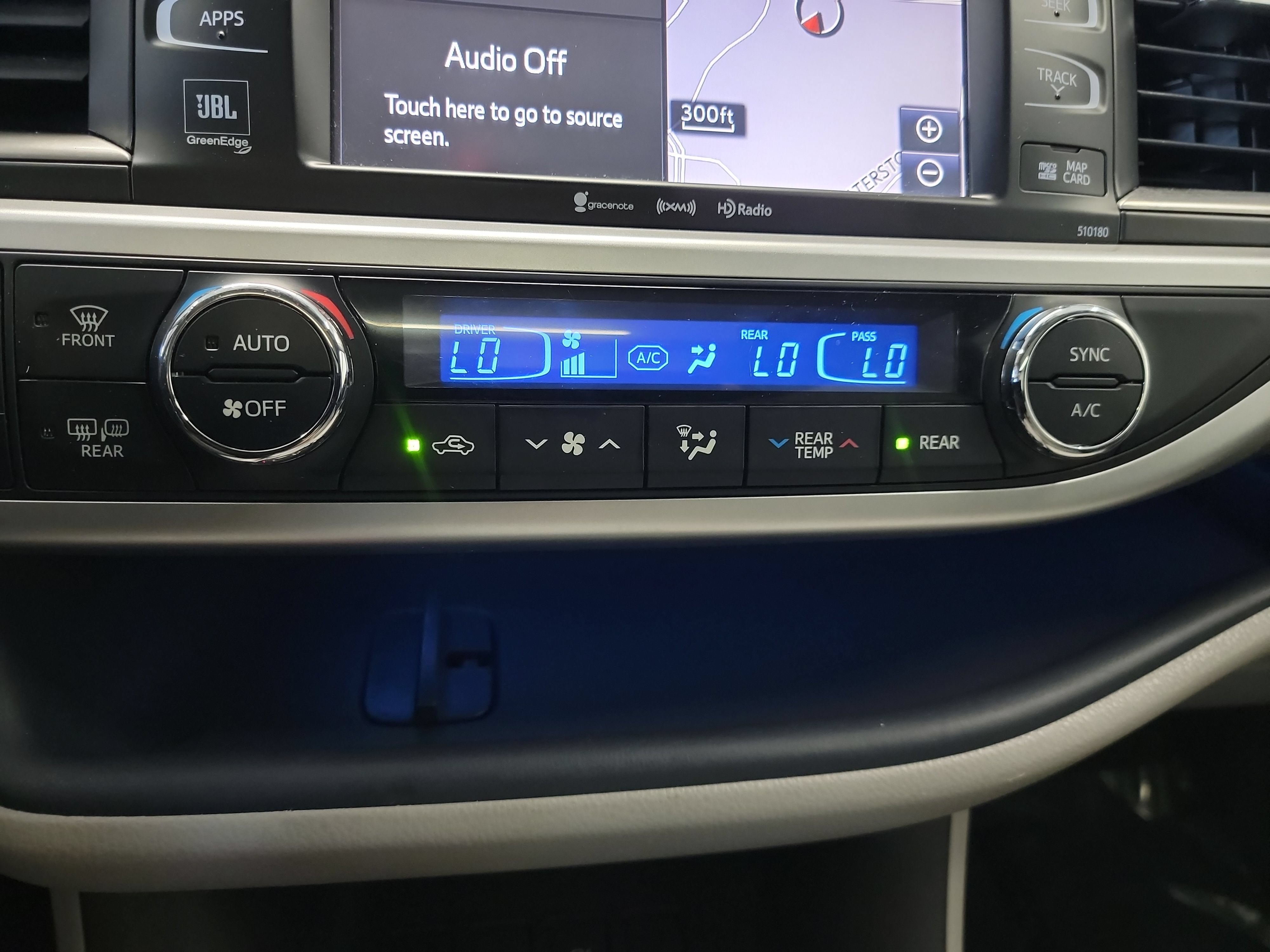 Used 2018 Toyota Highlander Limited Platinum AWD/4WD image 21