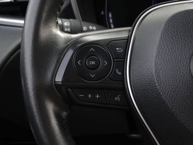 Certified 2023 Toyota Corolla Cross XLE image 38