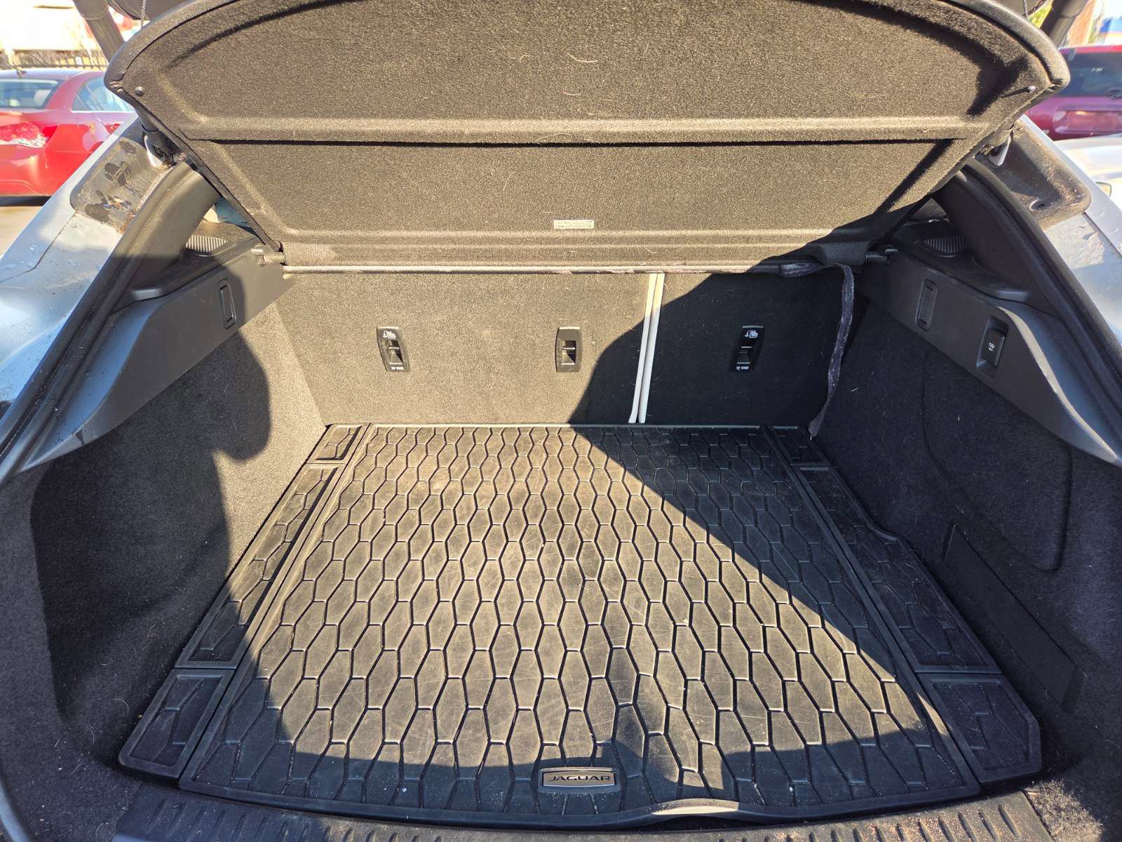 Used 2020 Jaguar I-PACE HSE image 11
