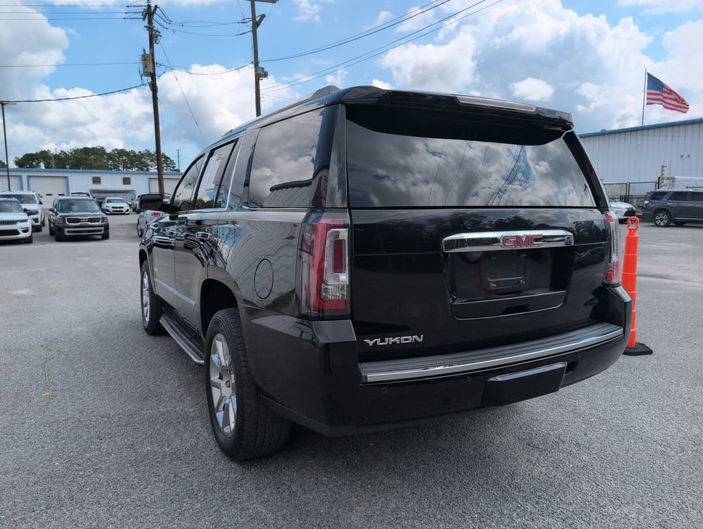 Used 2017 GMC Yukon Denali w/ Open Road Package AWD/4WD image 6