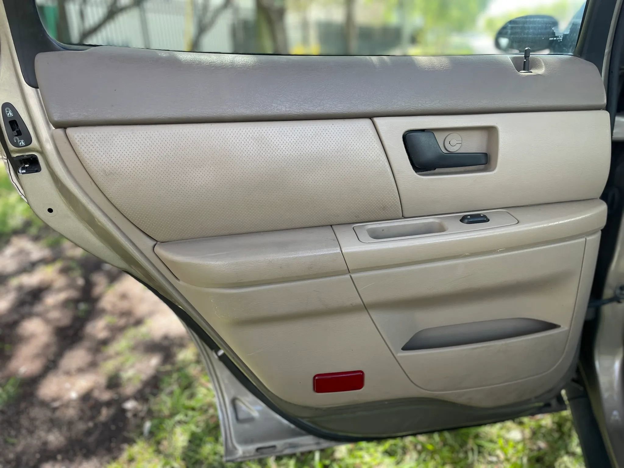 Used 2004 Mercury Sable LS Premium FWD image 30