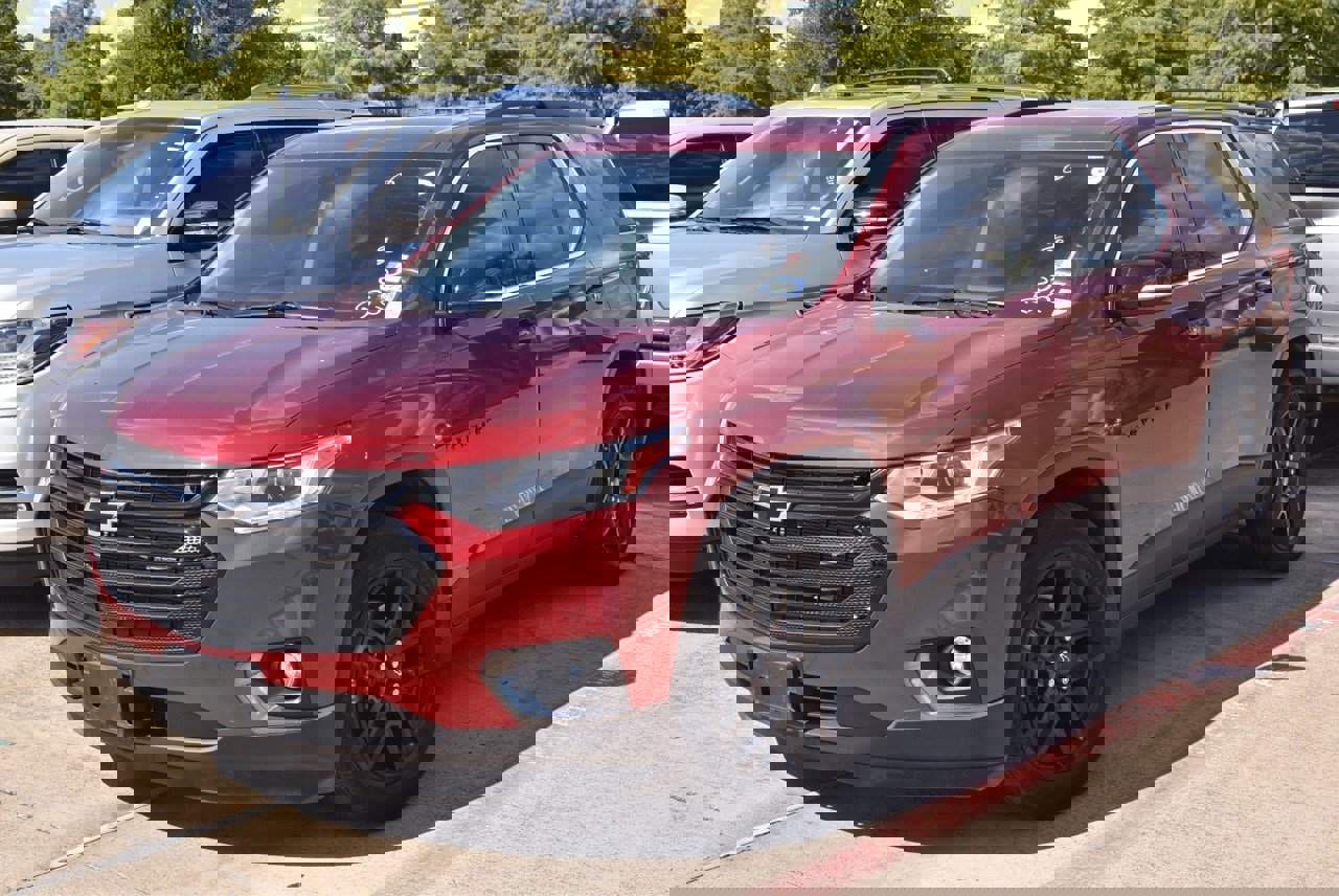 Used 2020 Chevrolet Traverse LT w/ LPO, Blackout Package