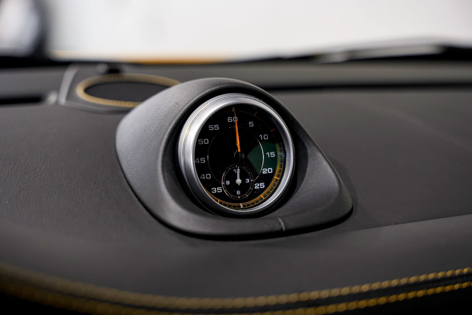 Used 2008 Porsche 911 GT2 RWD image 11
