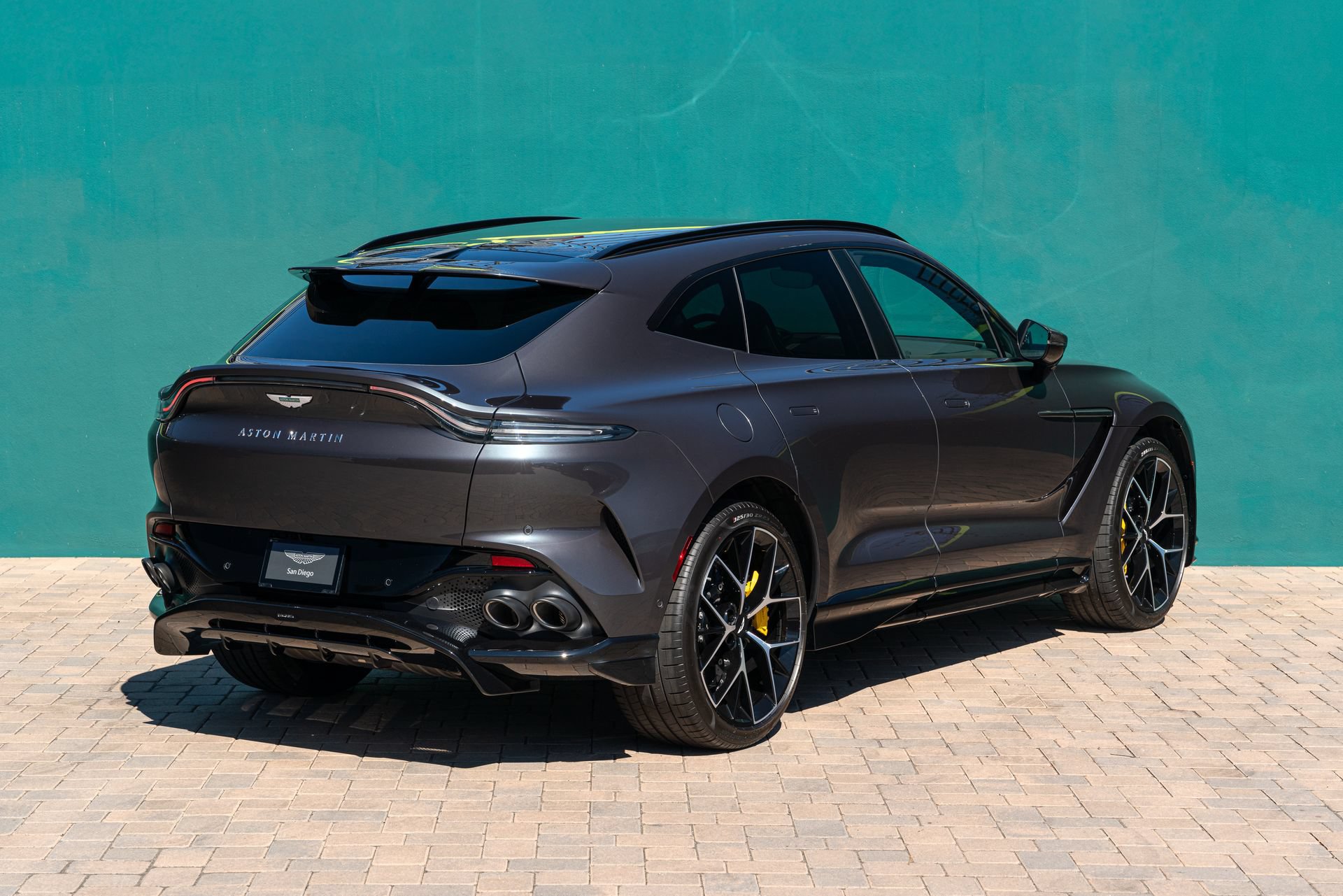 Used 2025 Aston Martin DBX 707 AWD/4WD image 3