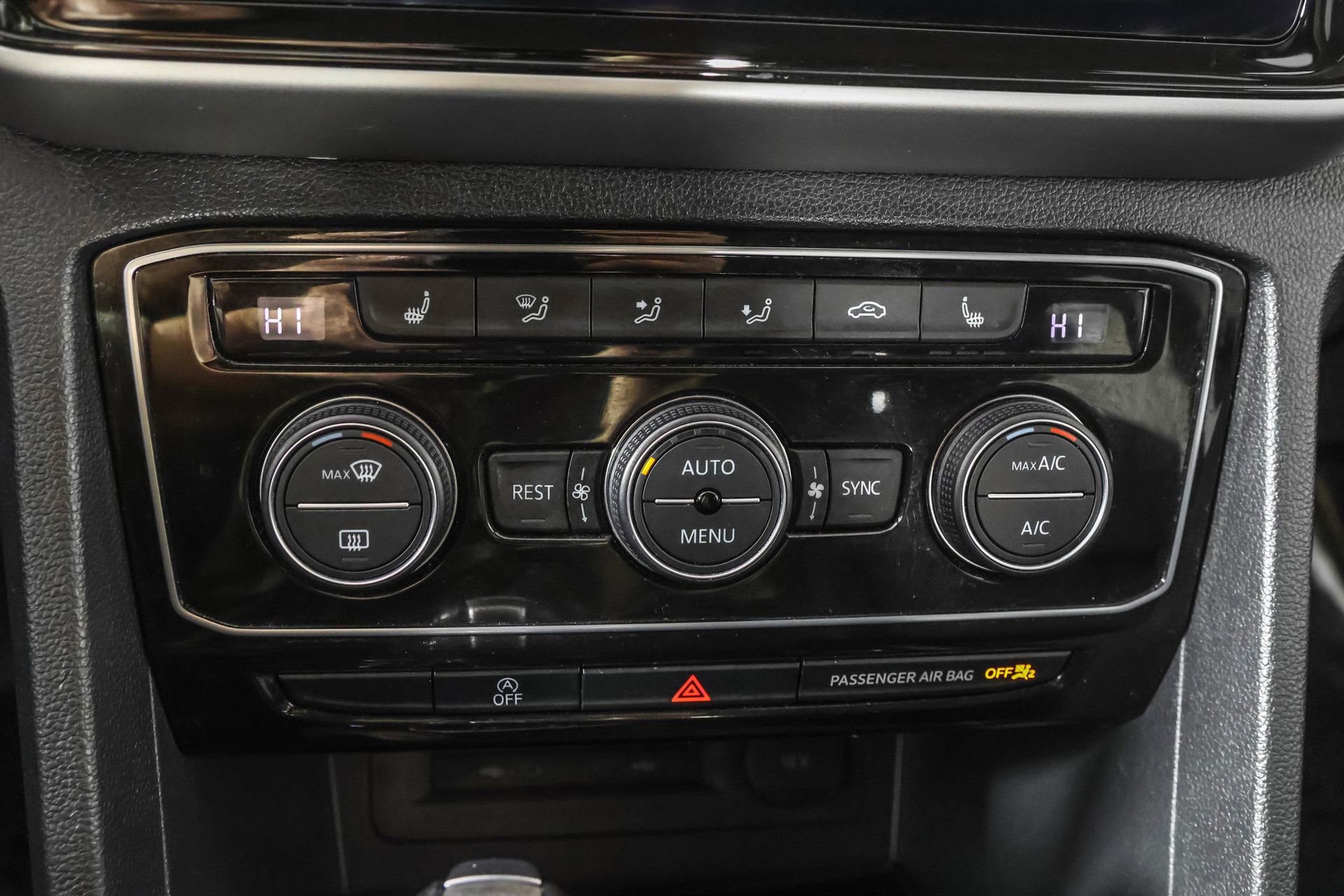 Used 2022 Volkswagen Atlas SE image 31