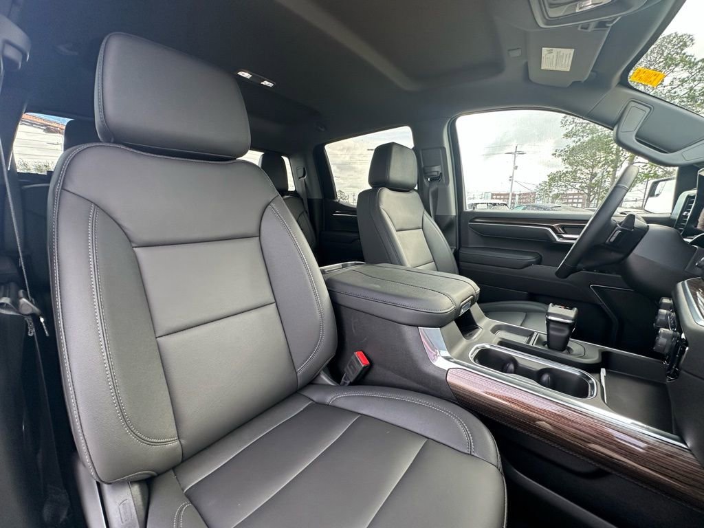 Used 2025 Chevrolet Silverado 1500 LT w/ Z71 Off-Road Package image 28