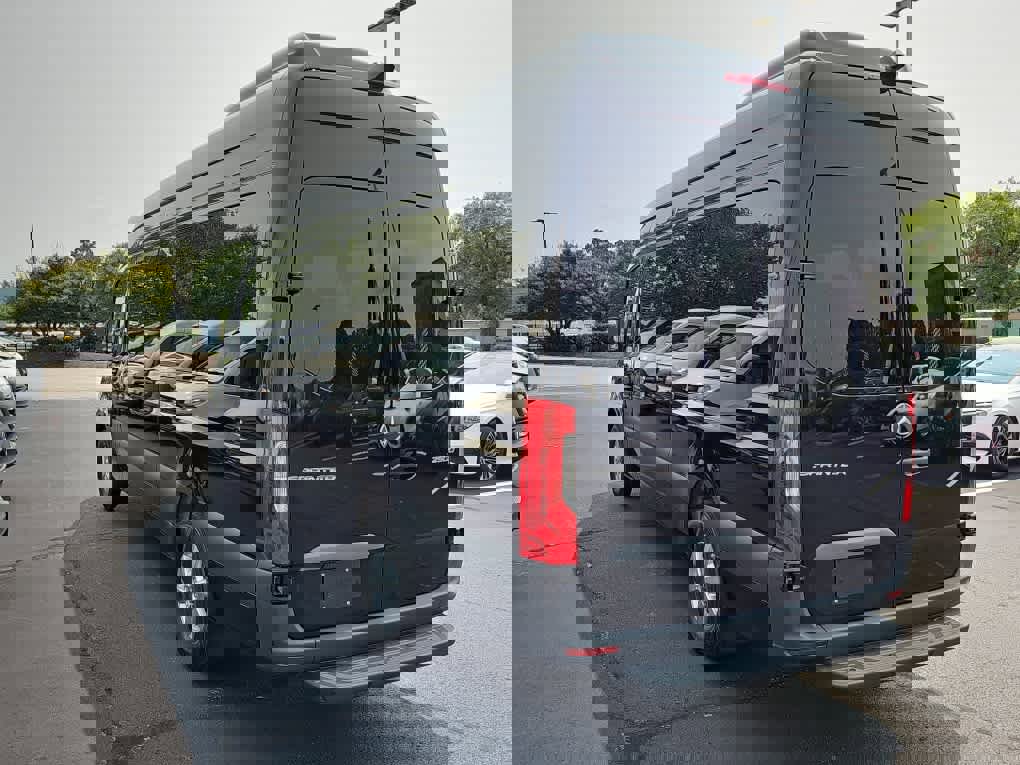 New 2025 Mercedes-Benz Sprinter 2500 image 3
