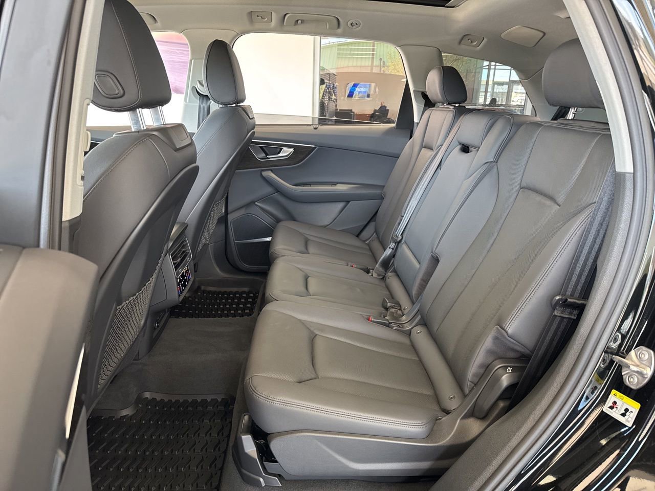Used 2022 Audi Q7 3.0T Prestige image 40