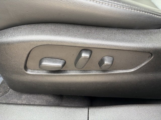 Used 2023 Cadillac XT4 Premium Luxury image 20