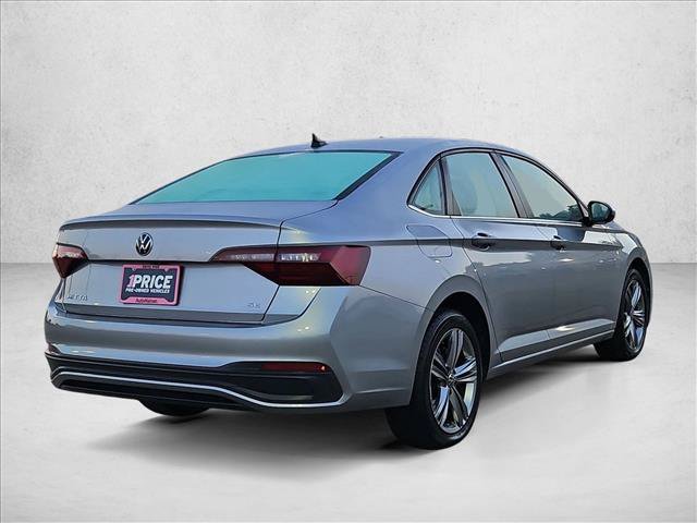 Used 2024 Volkswagen Jetta SE FWD image 5