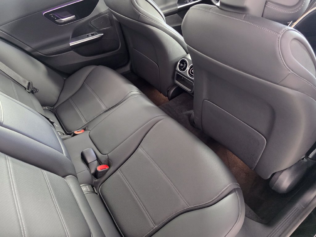Certified 2023 Mercedes-Benz C 300 Sedan image 25