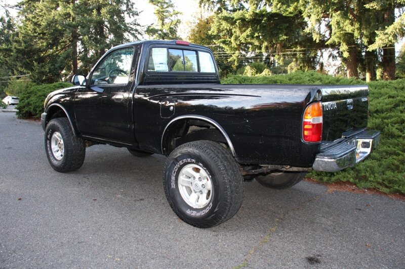Used 2000 Toyota Tacoma 4x4 Regular Cab image 4
