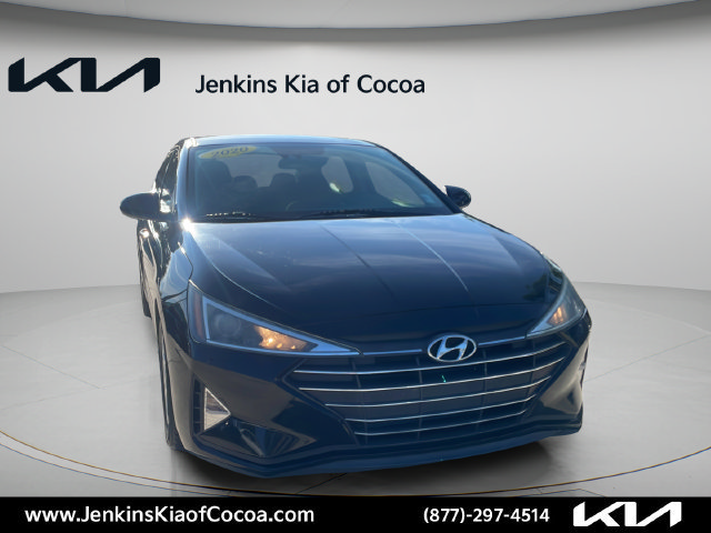 Used 2020 Hyundai Elantra SE w/ Cargo Package (C1) FWD image 2