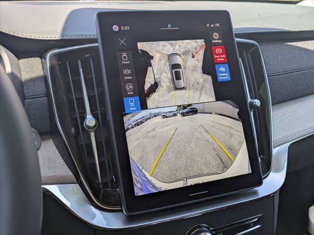 New 2026 Volvo XC90 B6 Plus w/ Protection Package AWD/4WD image 9