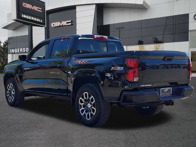 Used 2025 Chevrolet Colorado Z71 w/ Technology Package AWD/4WD image 22
