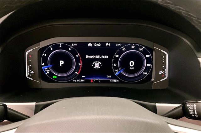 Used 2022 Volkswagen Atlas SEL Premium image 25