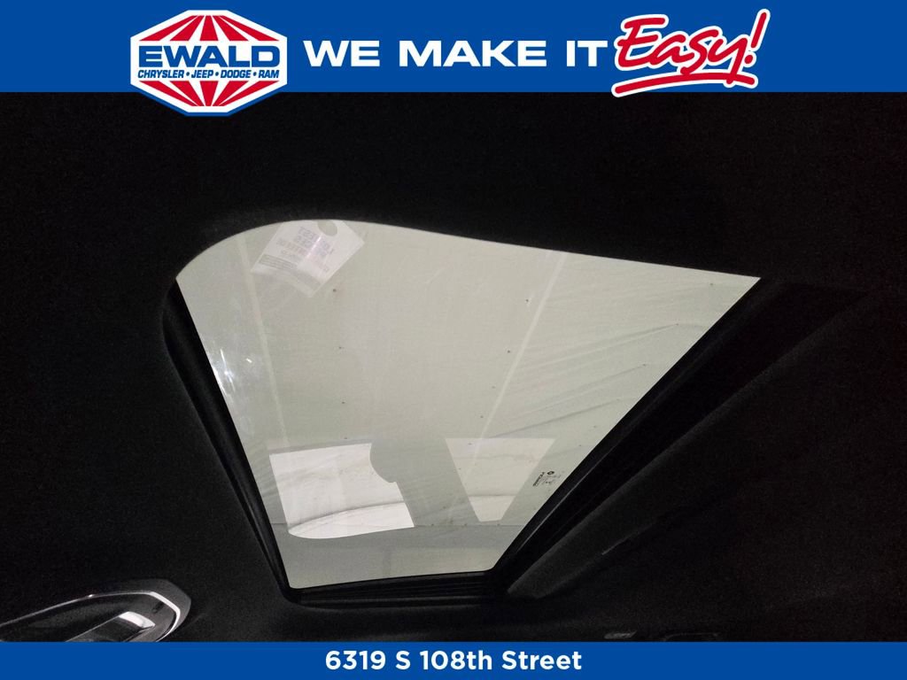 New 2025 Jeep Grand Cherokee Laredo X image 8