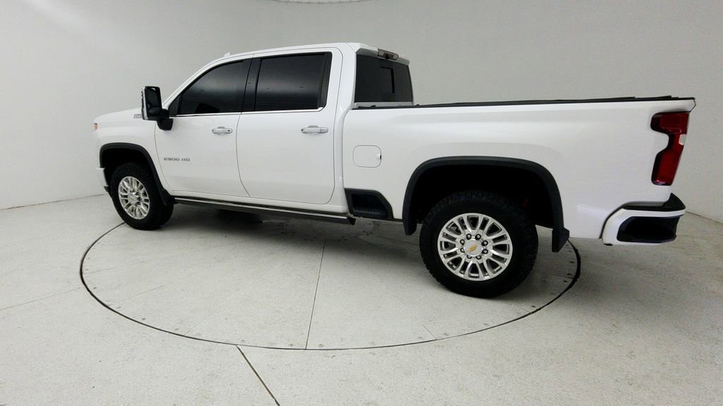 Used 2022 Chevrolet Silverado 2500 High Country w/ Technology Package AWD/4WD image 6