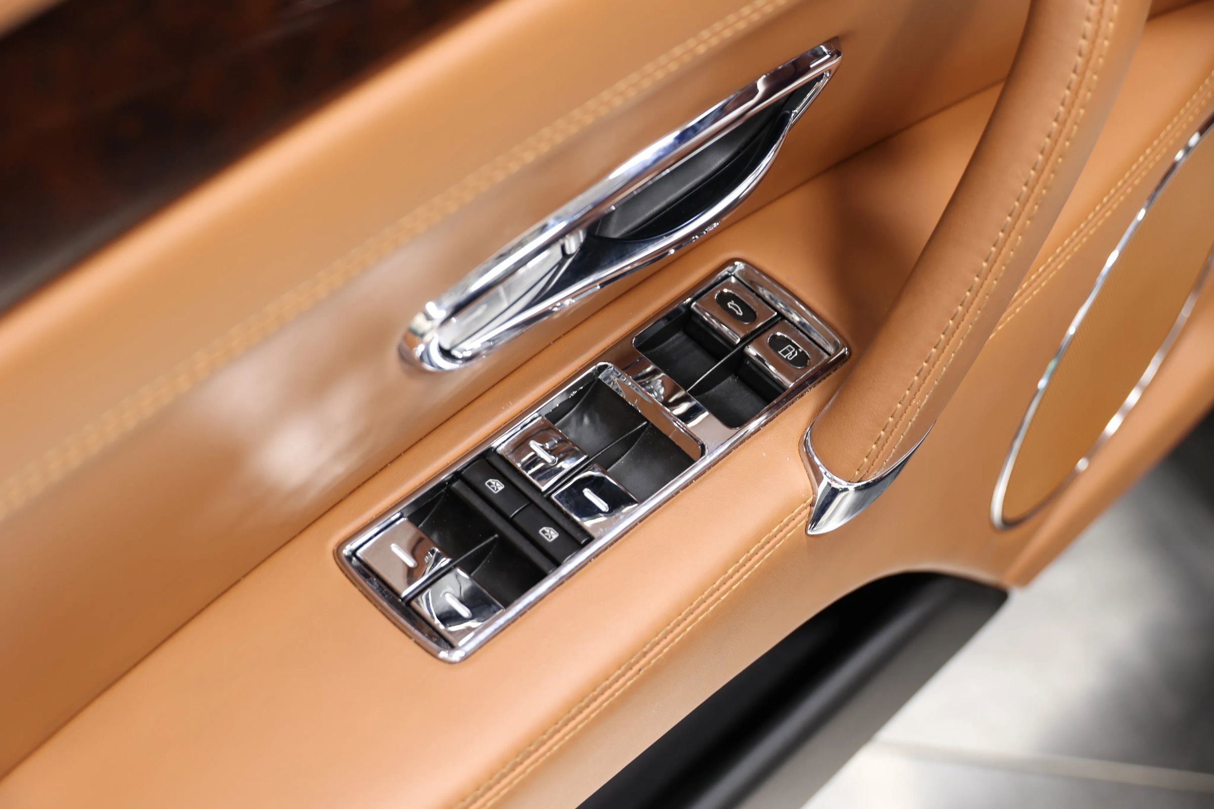 Used 2015 Bentley Flying Spur V8 AWD/4WD image 11