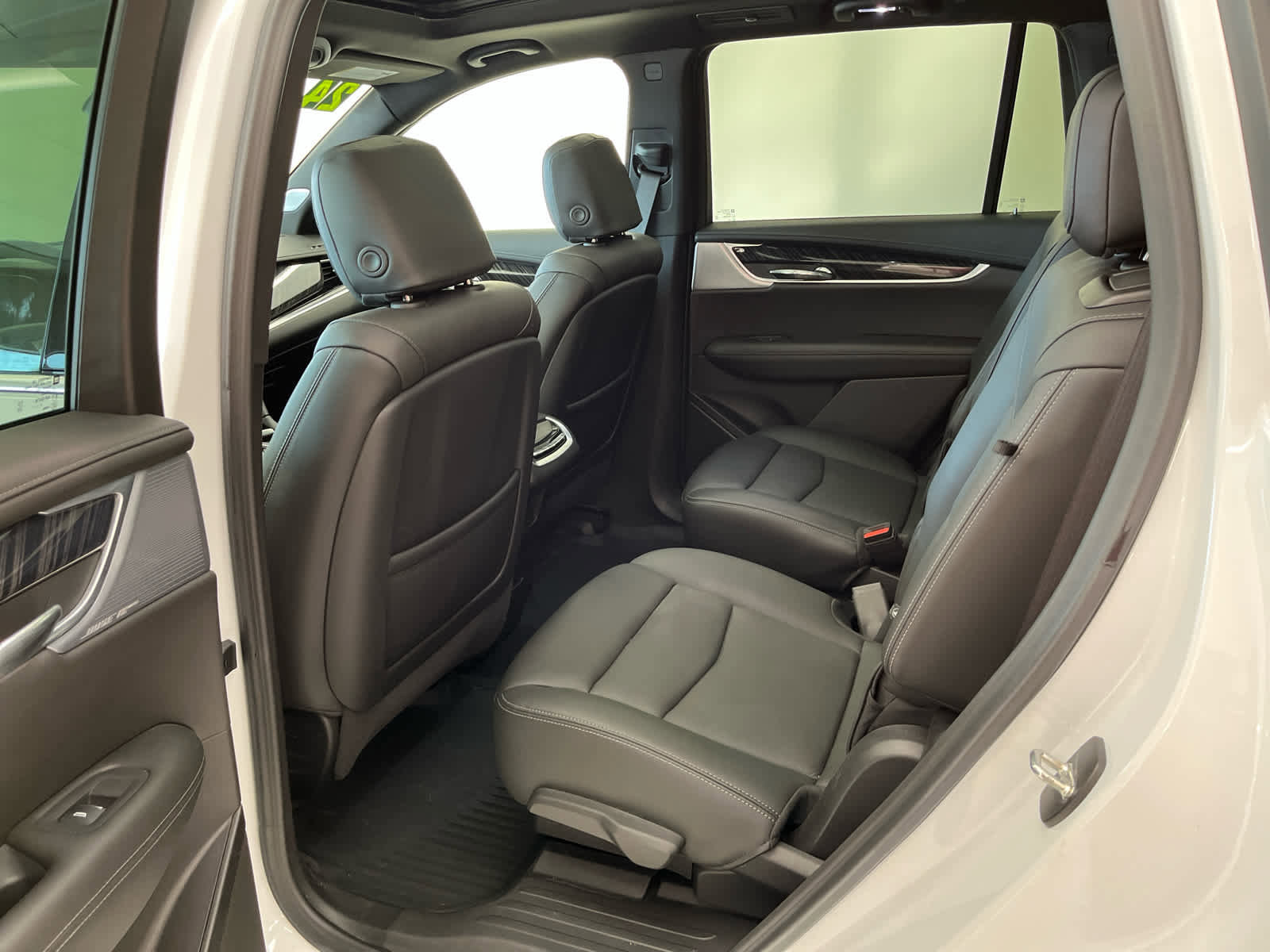 Used 2024 Cadillac XT6 Premium Luxury w/ LPO, Floor Liner Package image 13