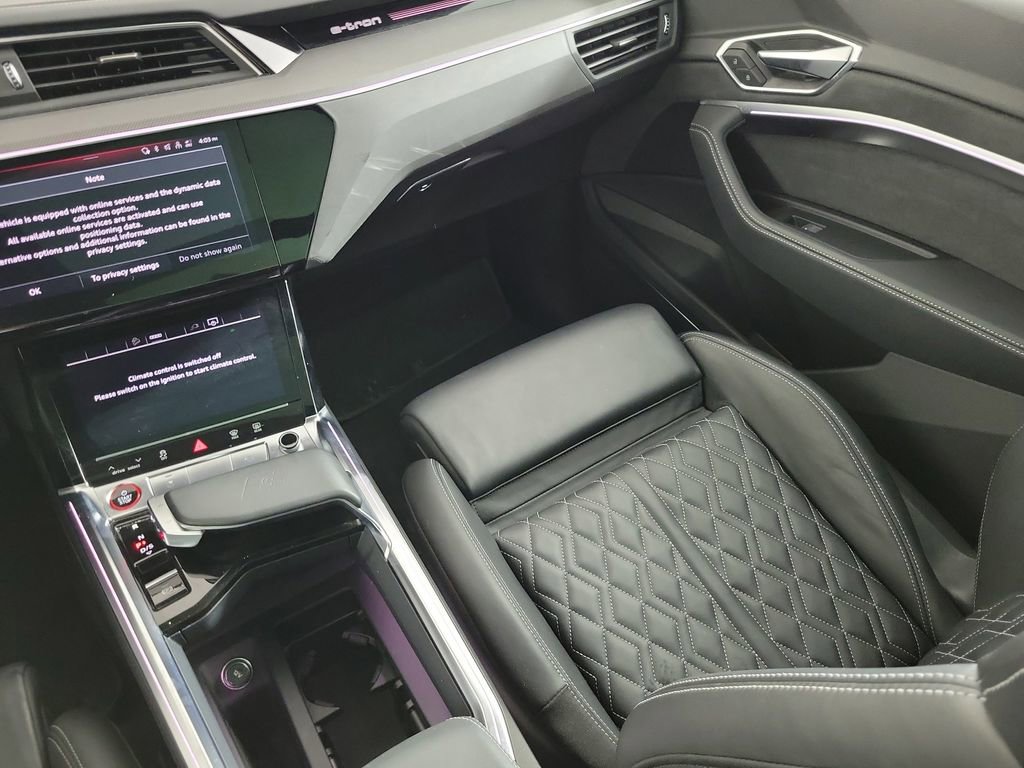 Certified 2023 Audi e-tron S Premium Plus w/ Black Optic Package AWD/4WD image 13