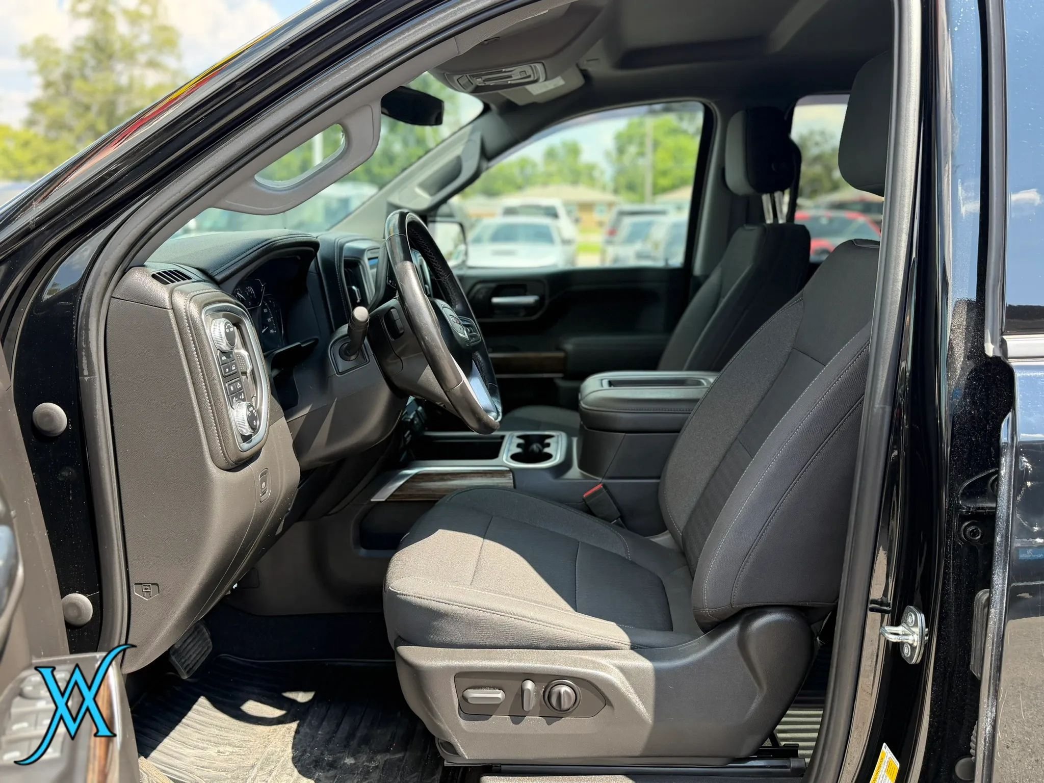 Used 2022 GMC Sierra 1500 Elevation w/ Preferred Package AWD/4WD image 12