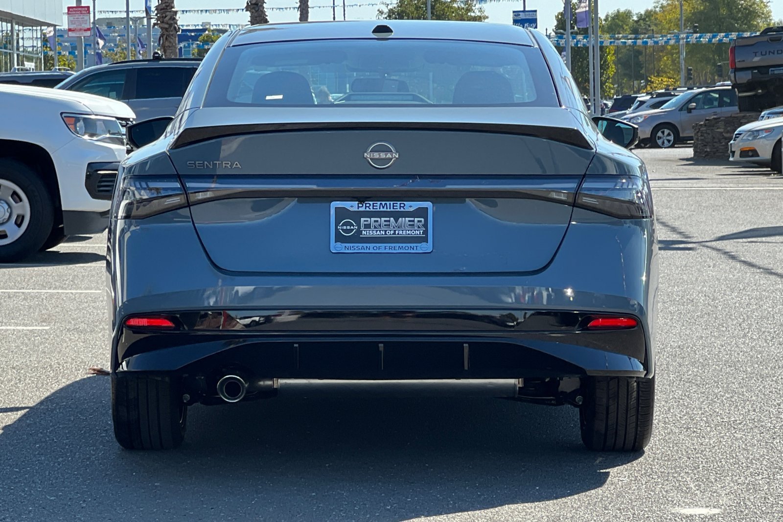 New 2027 Nissan Sentra SR w/ Floor Mat Package FWD image 5