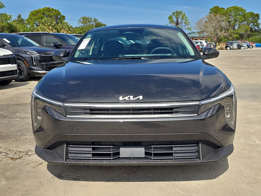 New 2026 Kia K4 LXS image 3