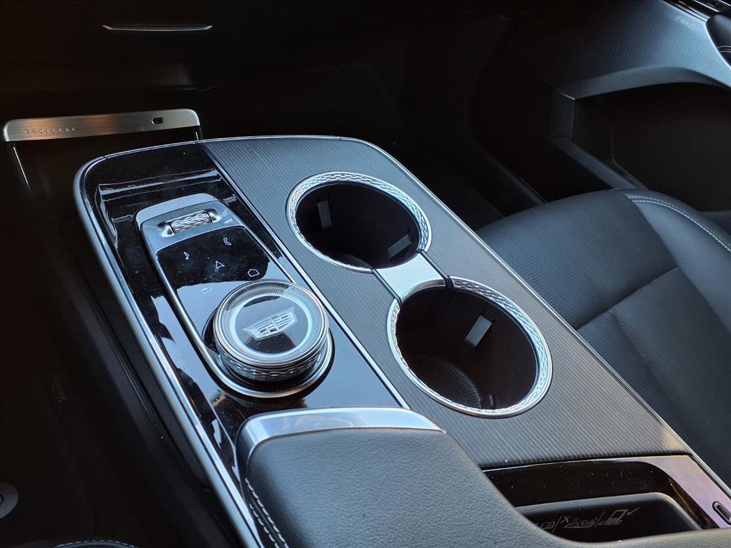 Certified 2024 Cadillac Lyriq Luxury image 13