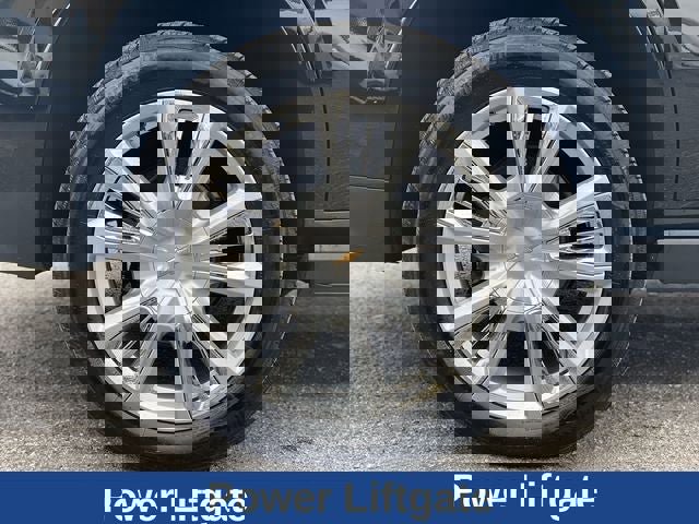 Used 2021 Chevrolet Tahoe High Country w/ Premium Package image 36