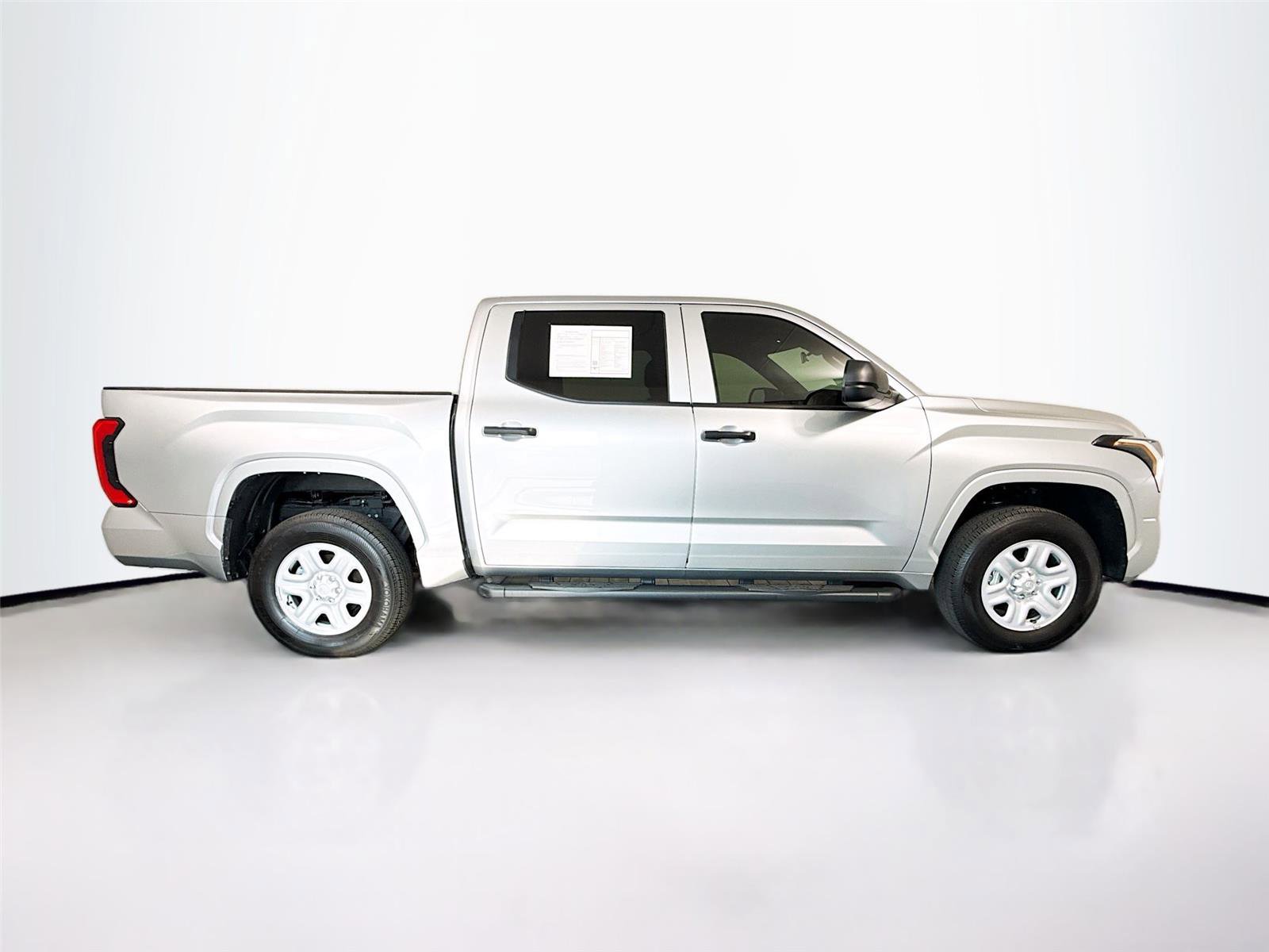 Used 2025 Toyota Tundra SR w/ SR Tow Package AWD/4WD image 31