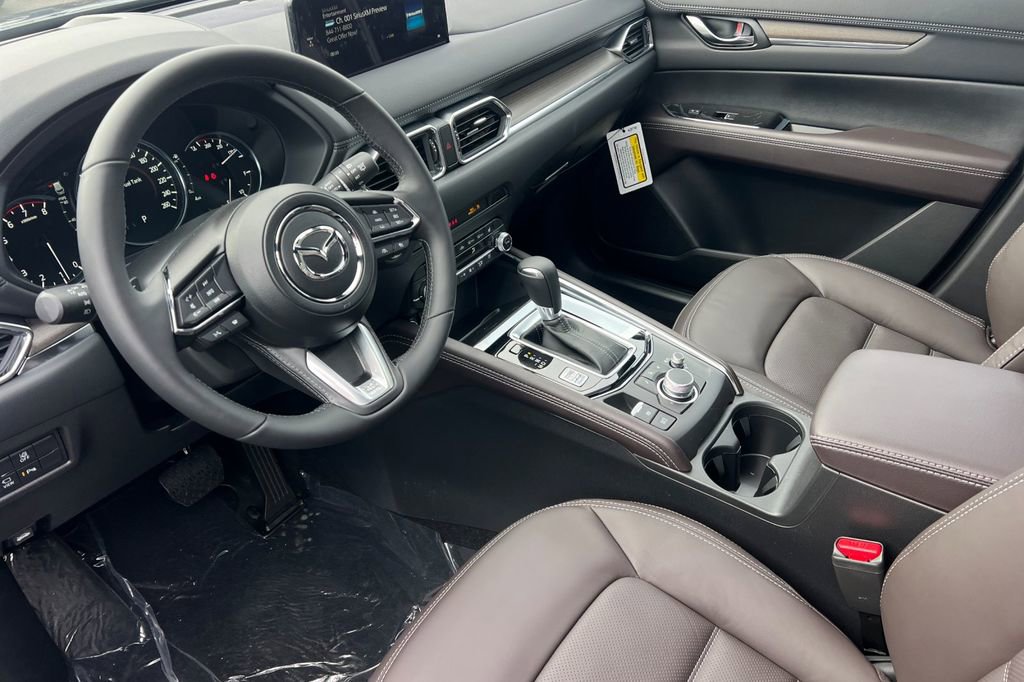 New 2025 MAZDA CX-5 Signature image 11