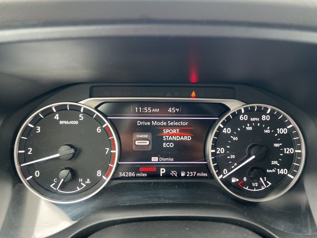 Used 2025 Nissan Rogue SV image 25