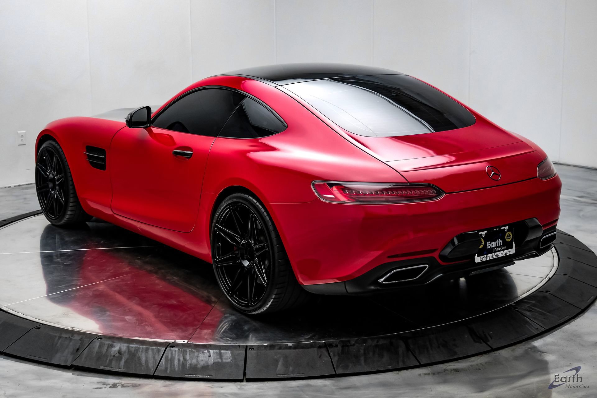 Used 2016 Mercedes-Benz AMG GT S image 11