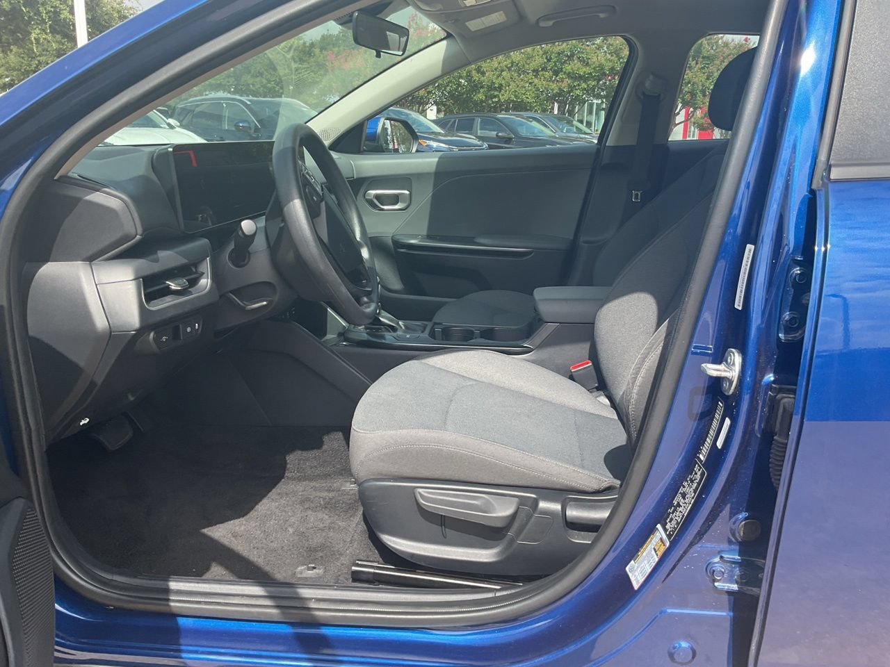 Used 2025 Kia K4 FWD image 8