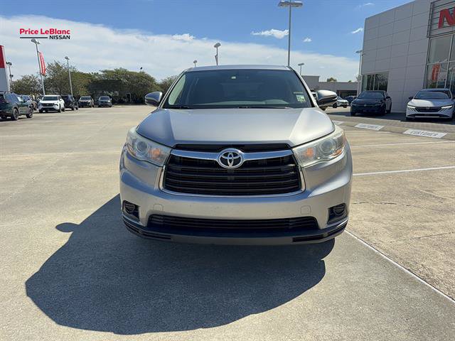 Used 2016 Toyota Highlander LE FWD image 3