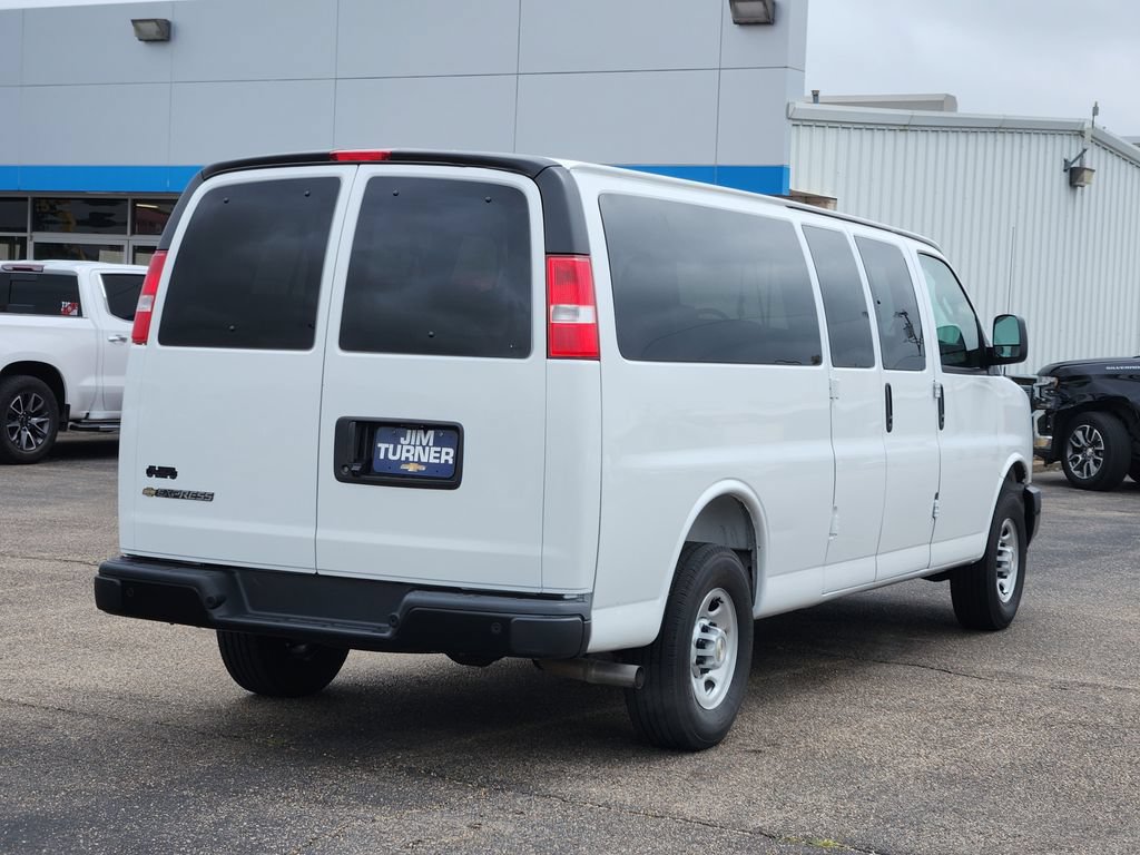 Used 2025 Chevrolet Express 3500 LS RWD image 7