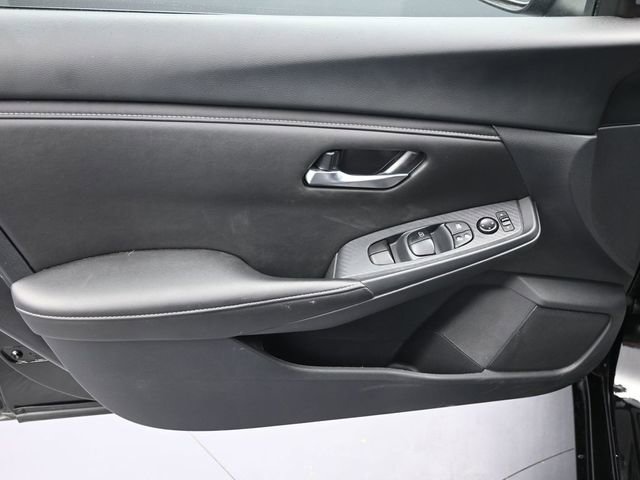 Used 2025 Nissan Sentra SV image 26