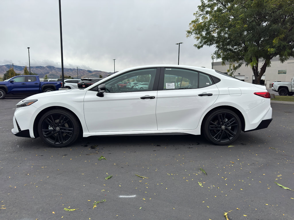 New 2026 Toyota Camry Hybrid image 7